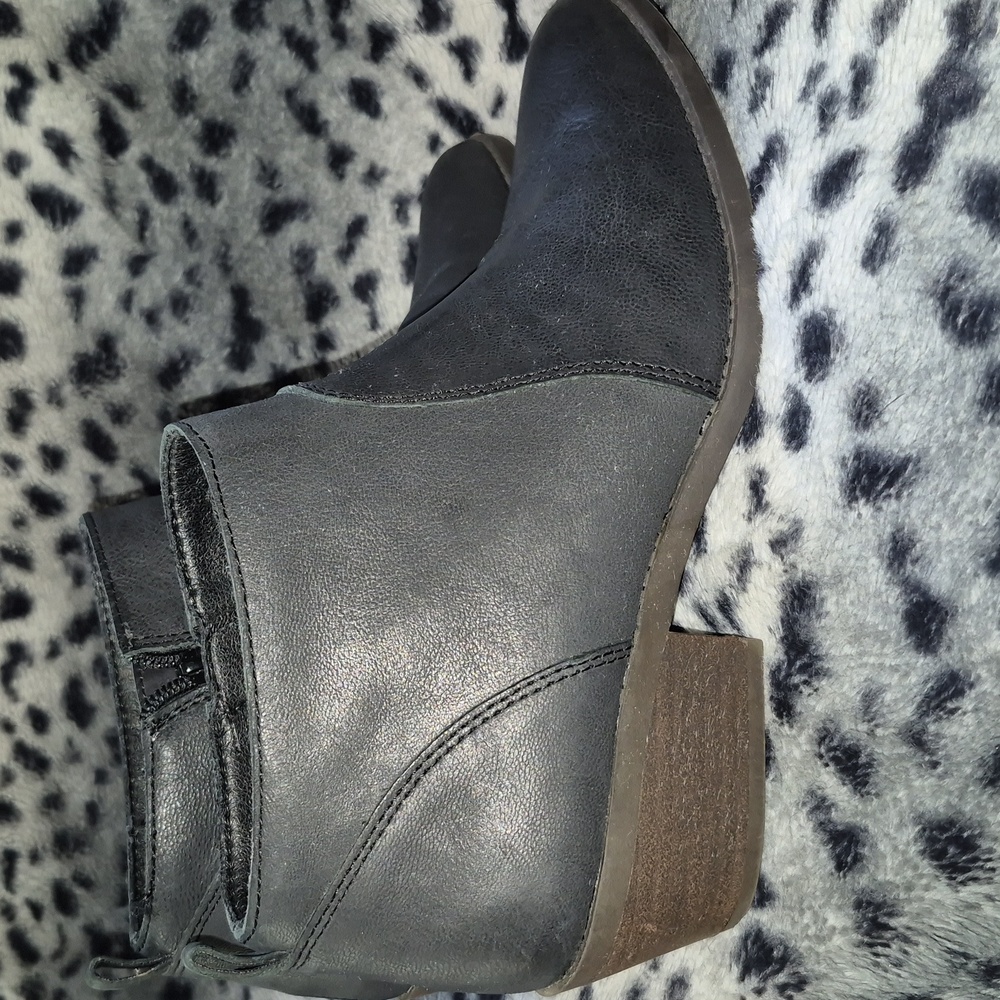 Lucky Brand Black Ankle Boots 8 1/2 Like New